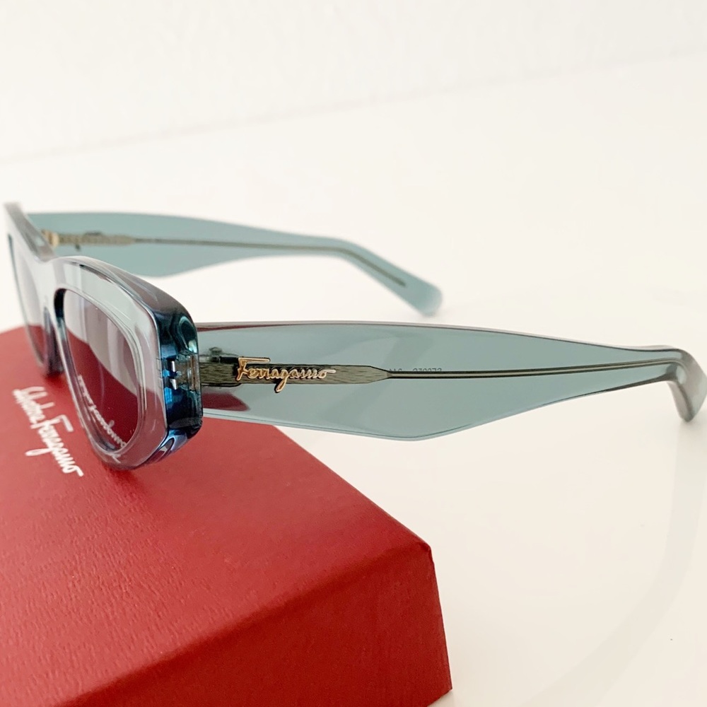 Salvatore Ferragamo Sunglasses, New 215 - Picture 10 of 13